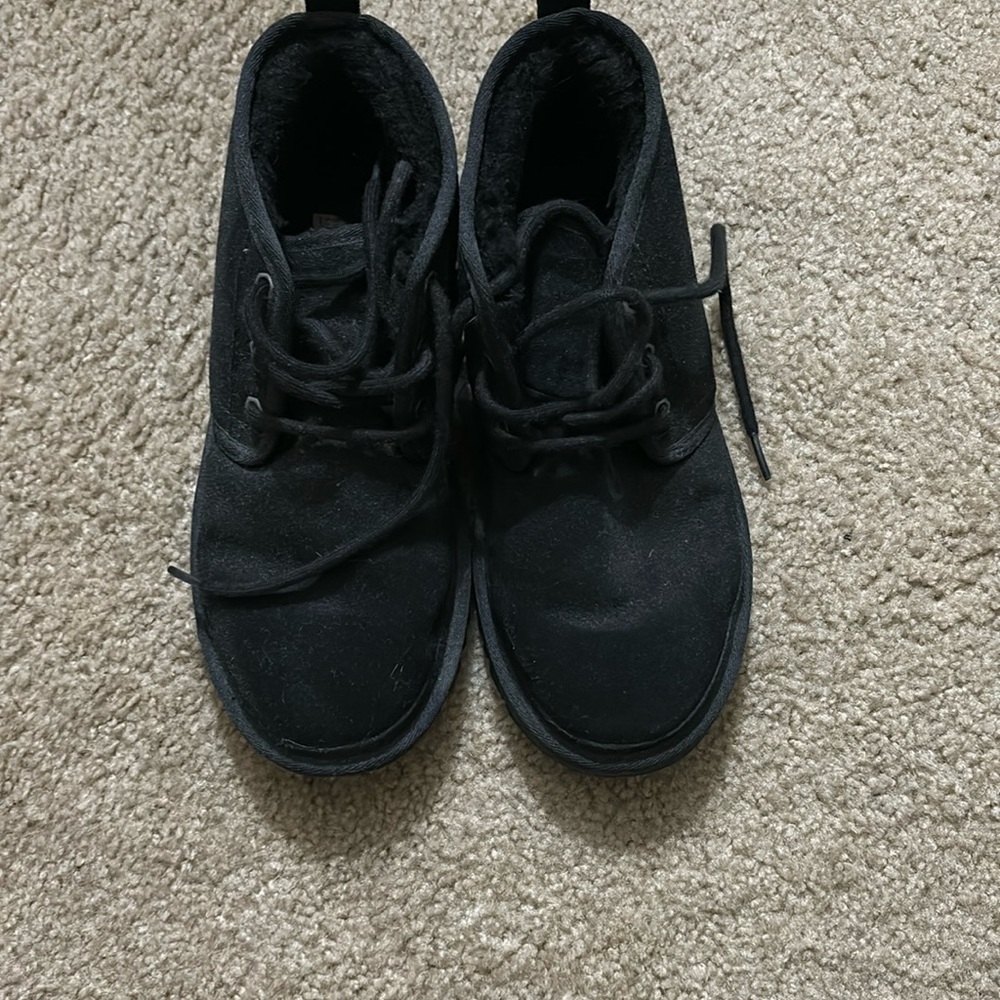 UGG NEUMEL boots Great condition.  These are current pictures